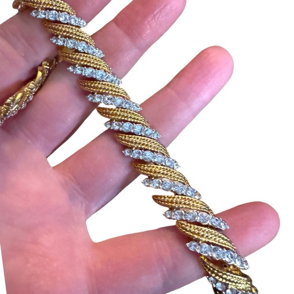 Elegant Vintage JBK Camrose & Kross Gold and Silver CZ crystal Twist Bracelet - Picture 4 of 8